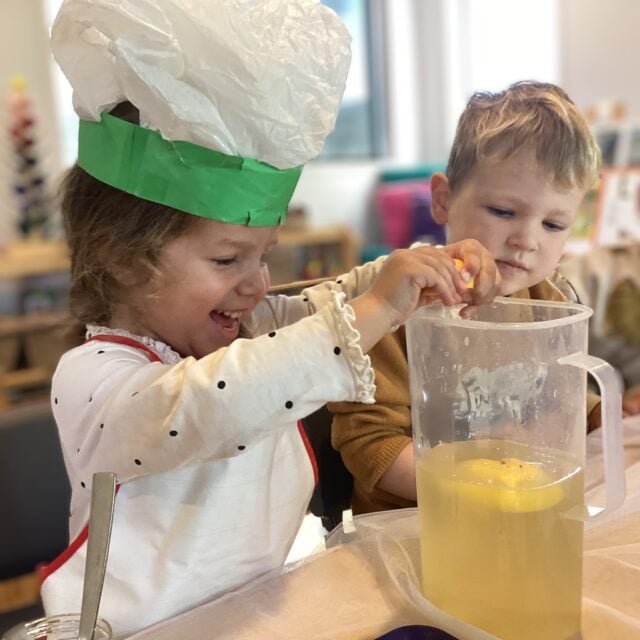 A little sweetness, a little zing, and a lot of fun! As tamariki at Kindercare Kohimarama worked together to make lemonade, they were growing confidence, cooperation, and a positive connection with nourishing foods. What a refreshing way to learn together! 🍯🍋.