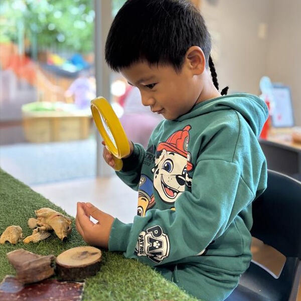 Taking a closer look at Kindercare Fairfield 👀
Through curiosity‑led play, tamariki notice details and think critically to deepen their understanding of the world around them.

#kindercarenz, #curiosity #childcarenz