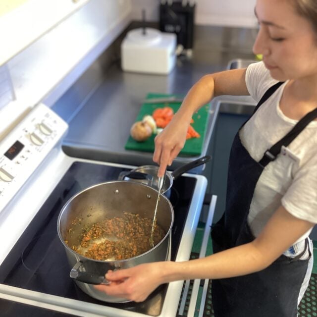 Behind every meal at Kindercare Avonhead is a dedicated cook, preparing nourishing kai each day. Nourishing meals help tamariki feel settled, support self-regulation, connect with others and engage in learning with confidence. It’s all part of building wellbeing from the inside out. #NourishMe #TheKindercareAdvantage