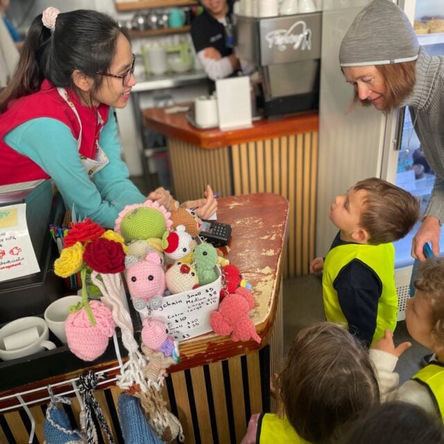 Growing a strong sense of belonging through community connections at Kindercare Kohimarama  Real life experiences like this support tamariki in building confidence, strengthen their social skills, and see themselves as valued members of their community. Thanks to Sauce Café for the warm welcome.