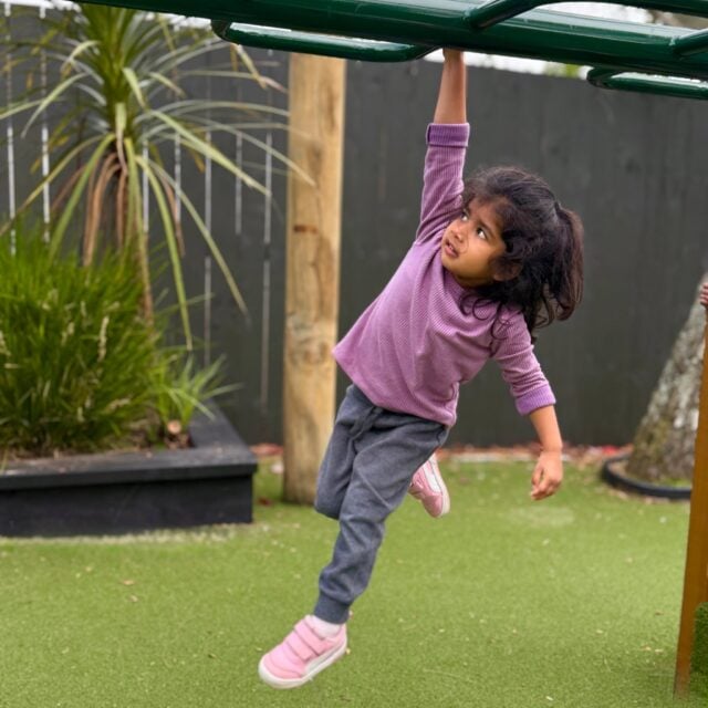 Moving our bodies in new ways builds strength, coordination, and confidence over time. Our puppet friend Connie Confidence from You Can Do It! supports us to believe in our abilities and give tricky things a go. Moments like this strengthen children’s upper bodies, building strong foundations for learning at Kindercare Three Kings. #MoveMe #TheKindercareAdvantage